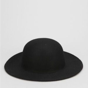 Black wool hat